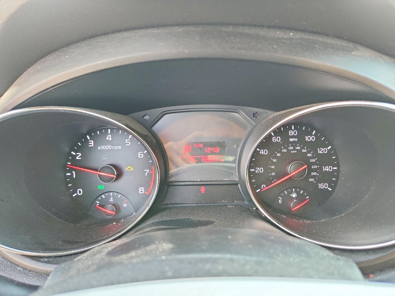2016 KIA SEDONA LX photo 9