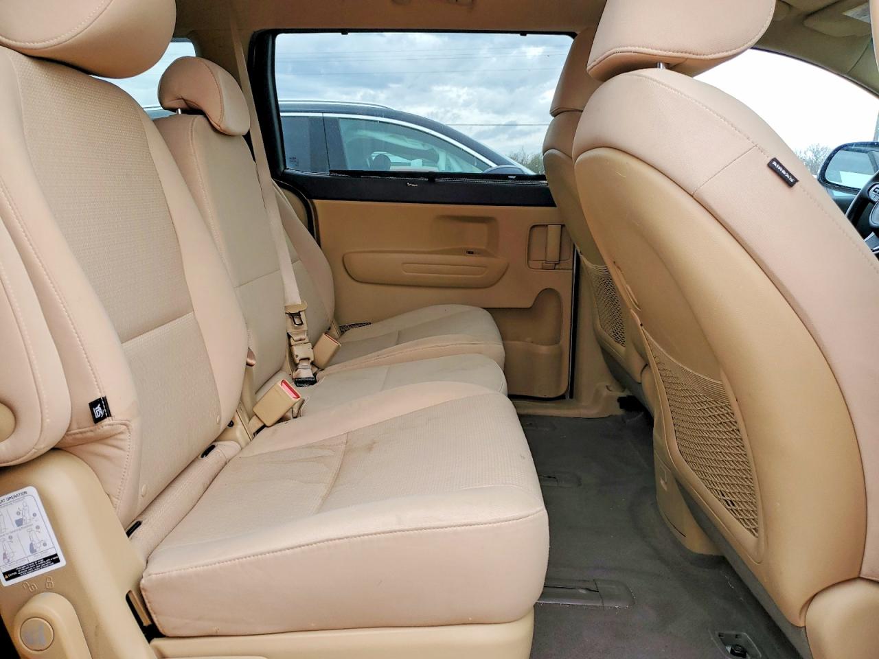 2016 KIA SEDONA LX photo 11