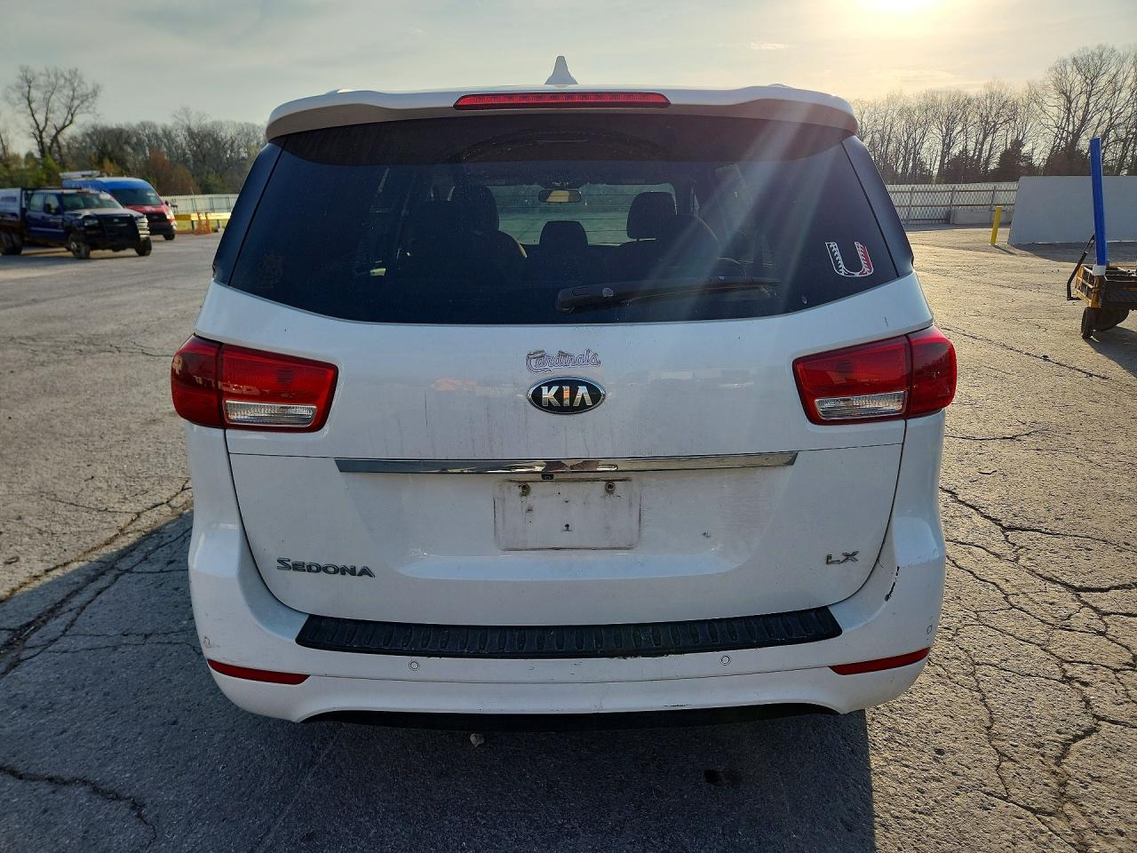 2016 KIA SEDONA LX photo 6