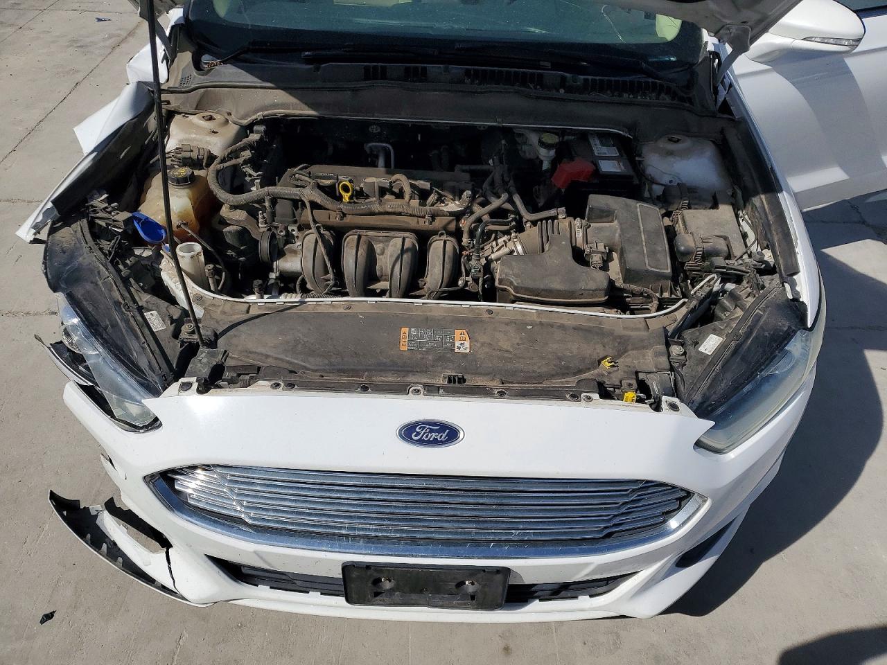 2014 FORD FUSION SE photo 21