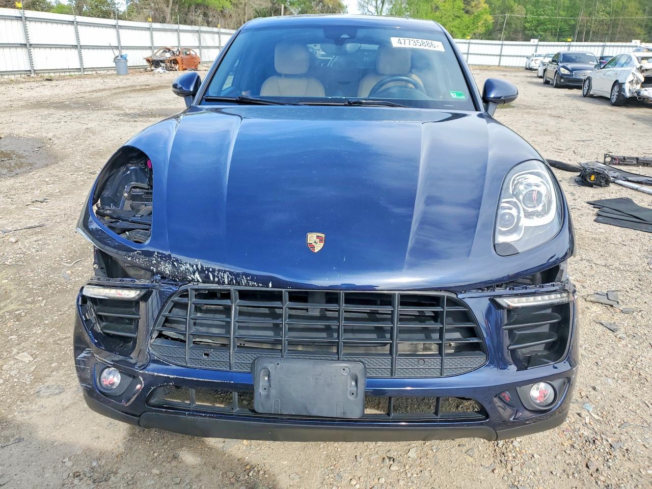 2018 PORSCHE MACAN photo 9