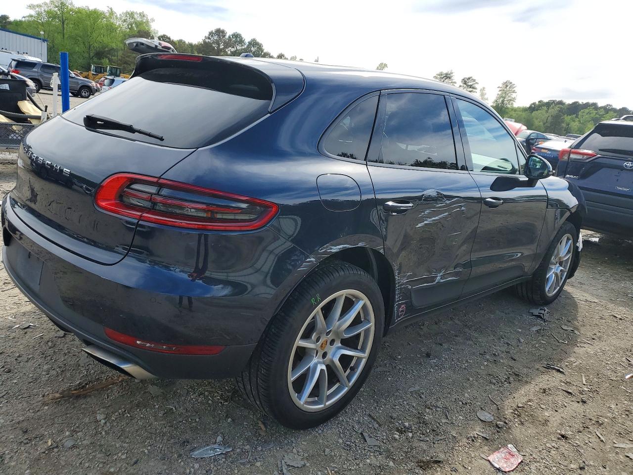 2018 PORSCHE MACAN photo 5