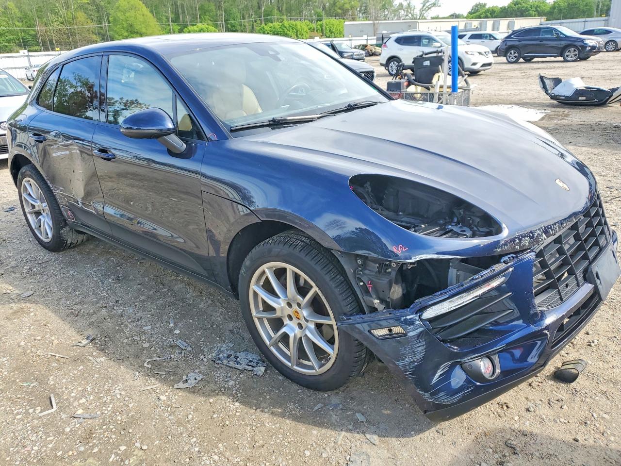 2018 PORSCHE MACAN photo 7