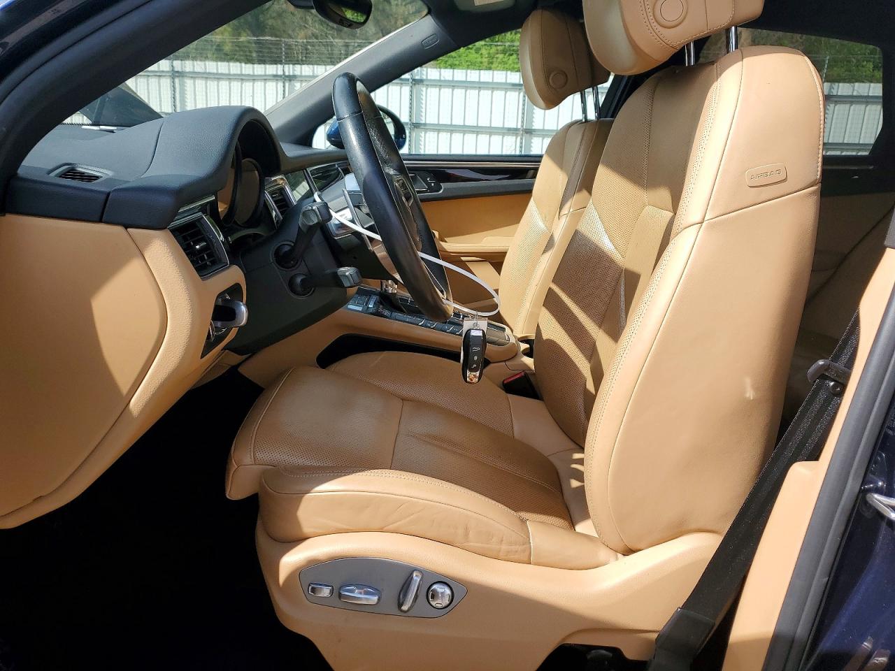 2018 PORSCHE MACAN photo 13