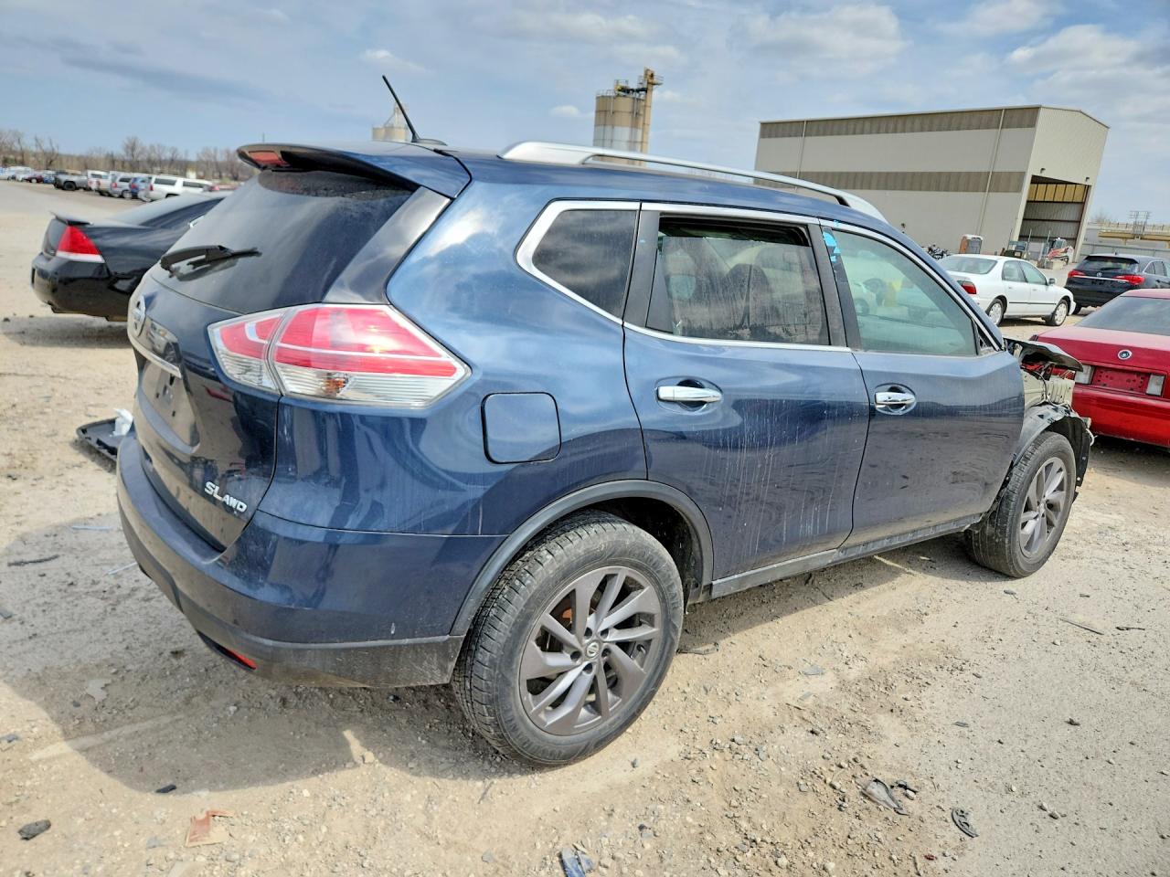 2016 NISSAN ROGUE SL photo 5