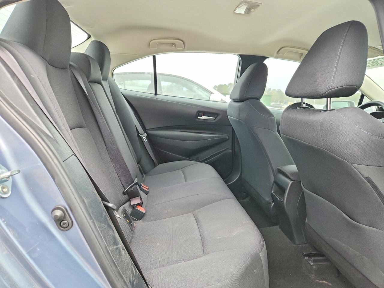 2021 TOYOTA COROLLA LE photo 19