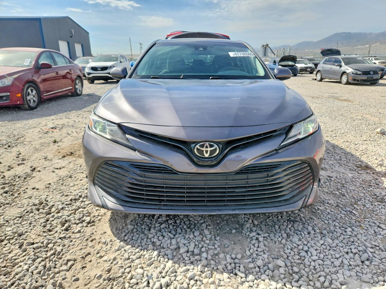 2018 TOYOTA CAMRY LE photo 9