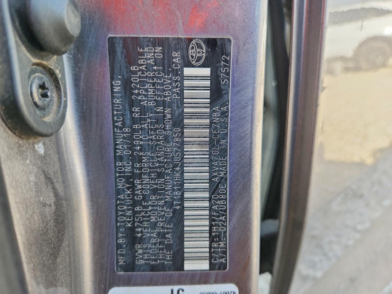 2018 TOYOTA CAMRY LE photo 23