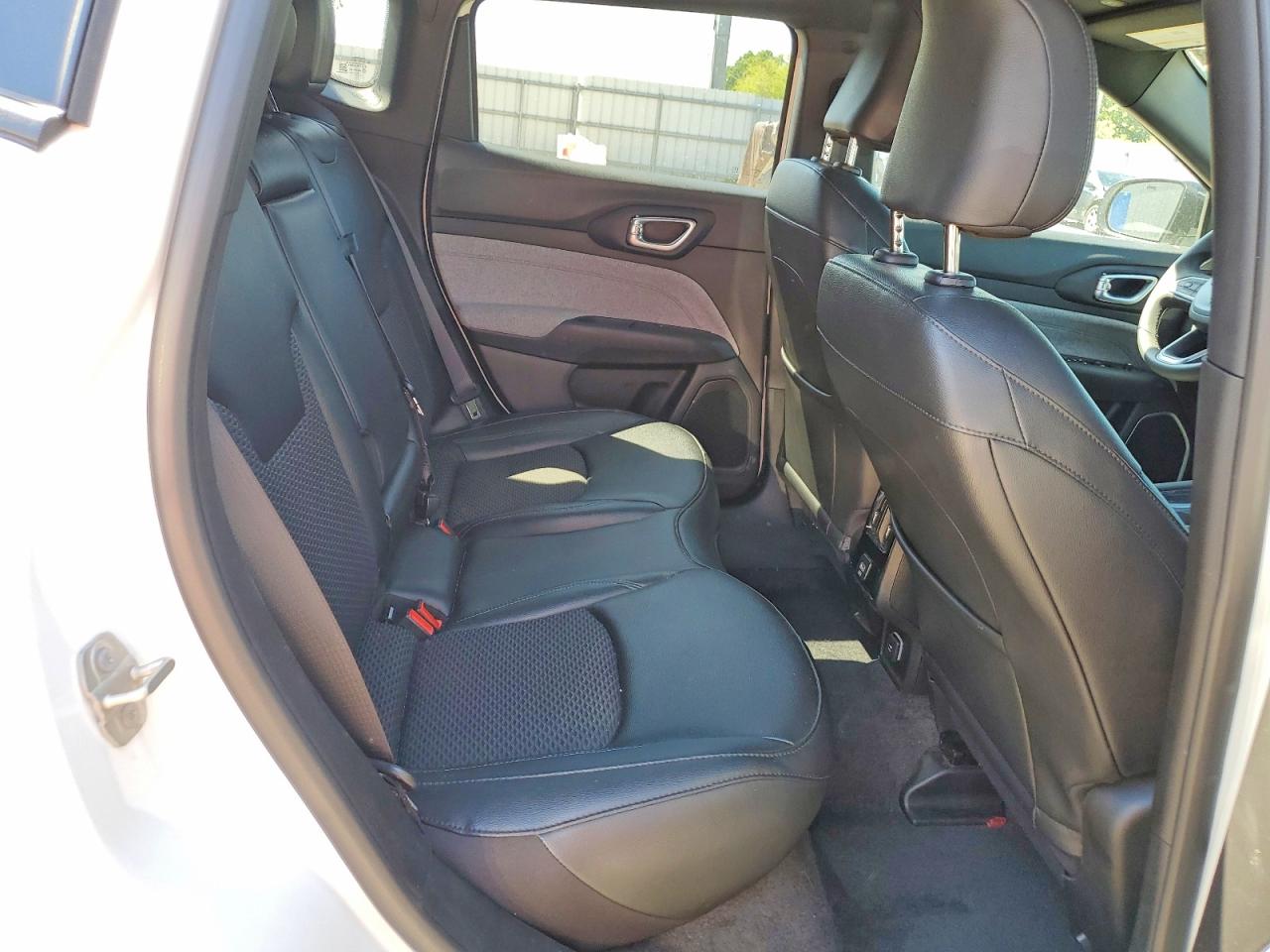 2024 JEEP COMPASS LATITUDE photo 31