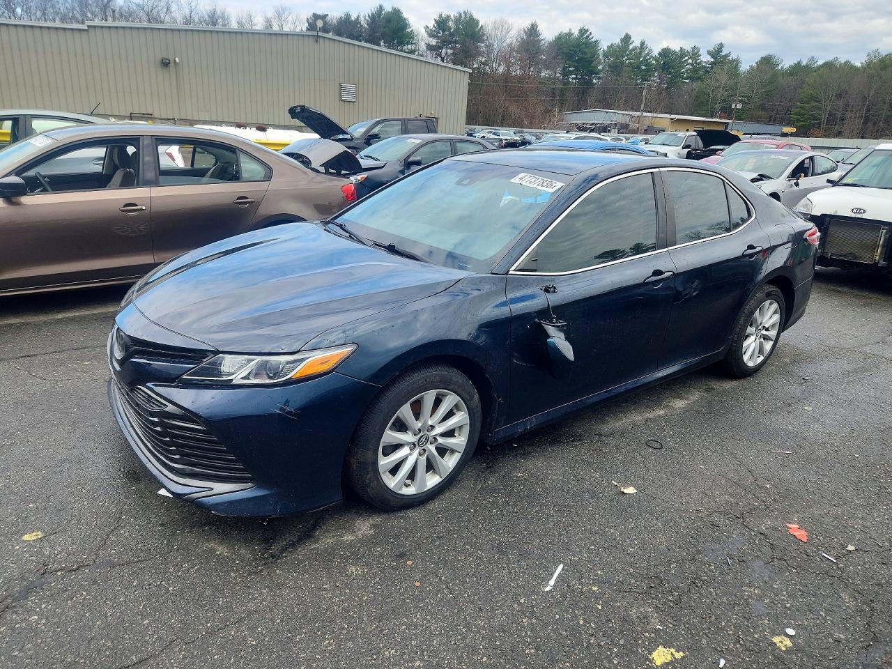2019 TOYOTA CAMRY