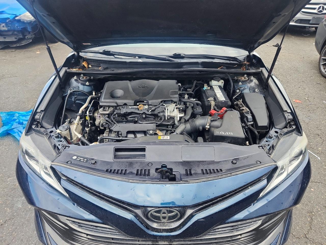 2019 TOYOTA CAMRY photo 31
