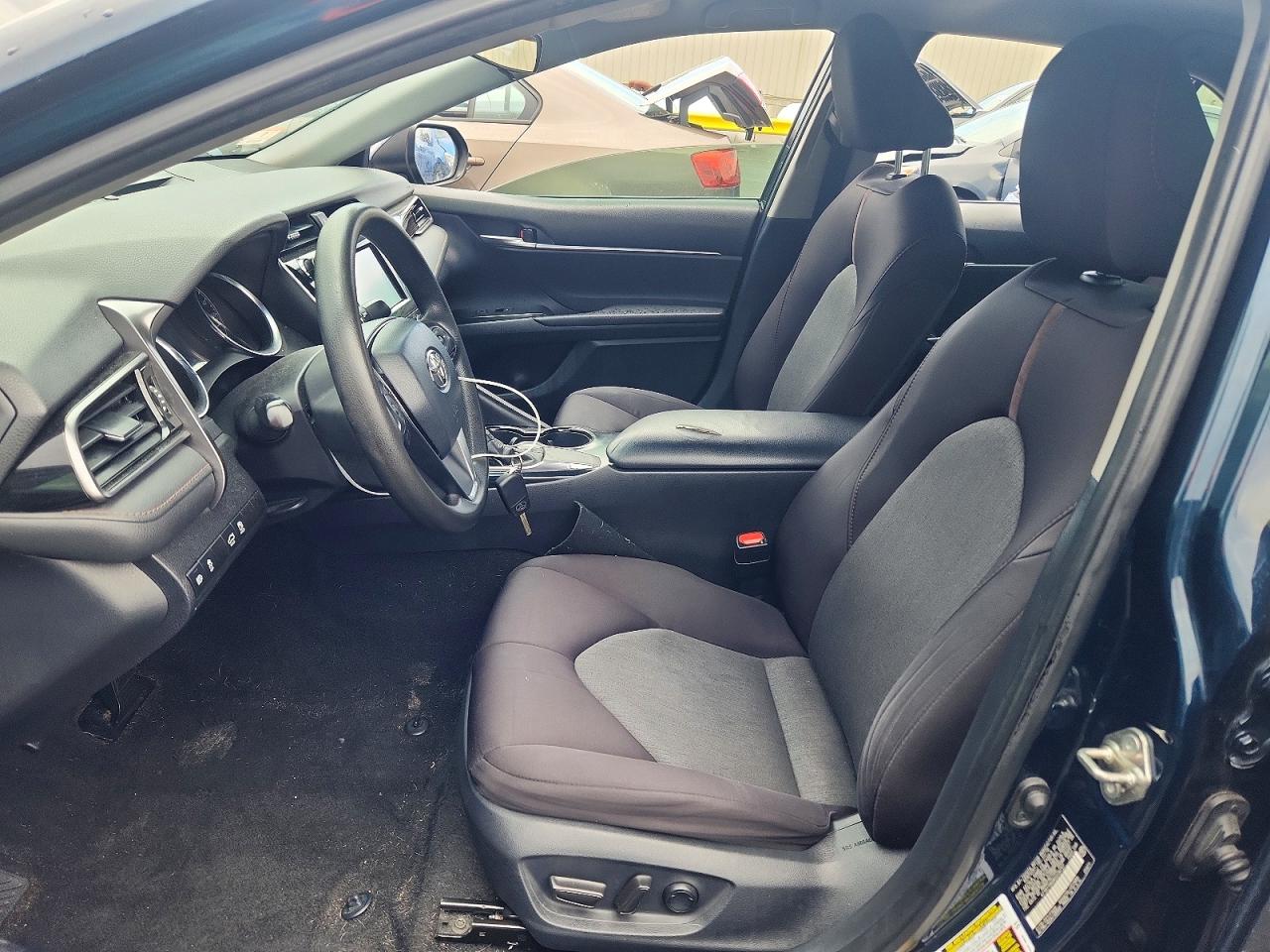 2019 TOYOTA CAMRY photo 19