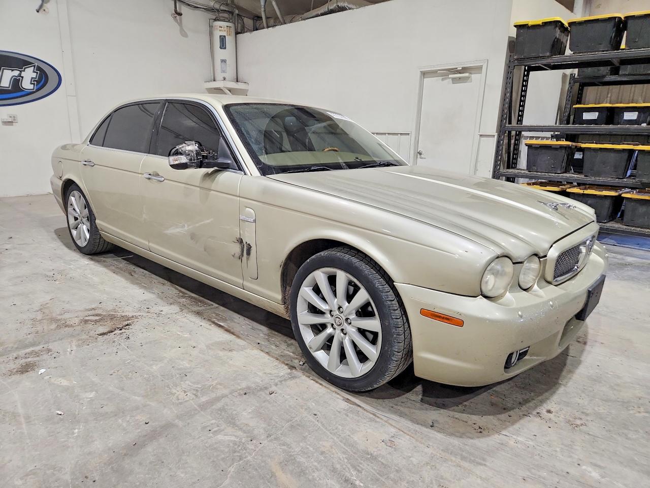 2008 JAGUAR XJ8 photo 10