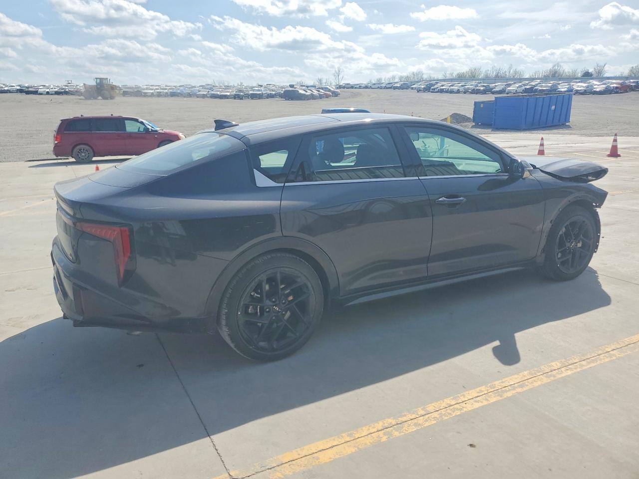2025 KIA K4 GT-LINE TURBO photo 3