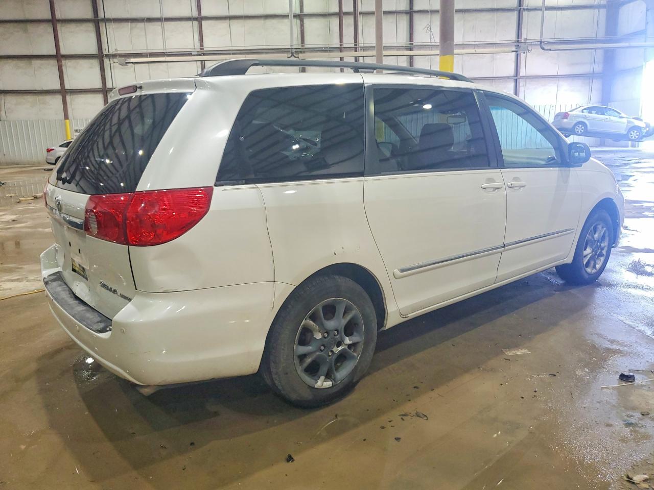 2006 TOYOTA SIENNA XLE LIMITED 7 PASSENGER photo 7
