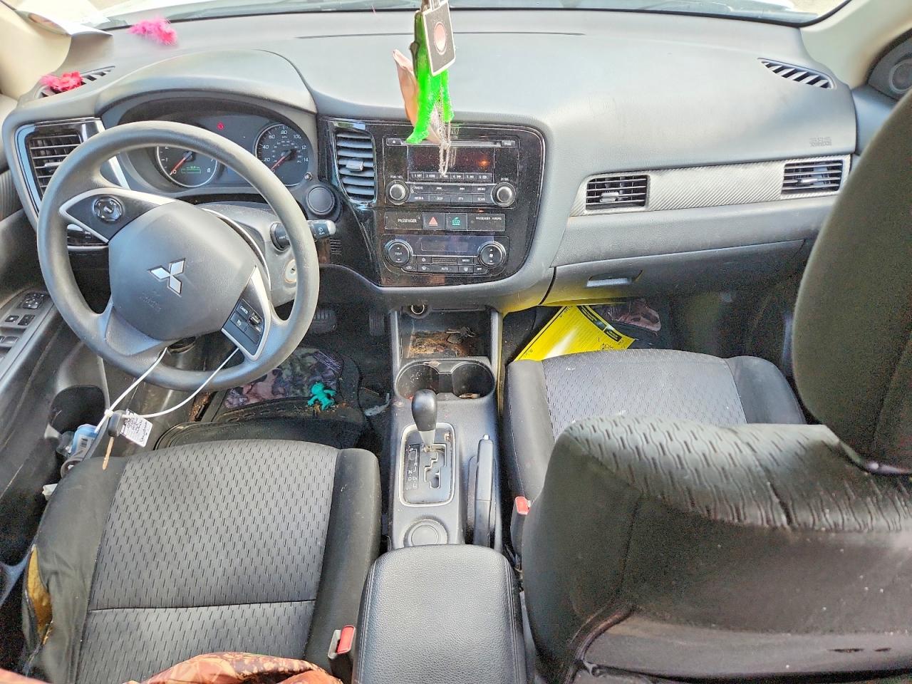 2014 MITSUBISHI OUTLANDER ES photo 8