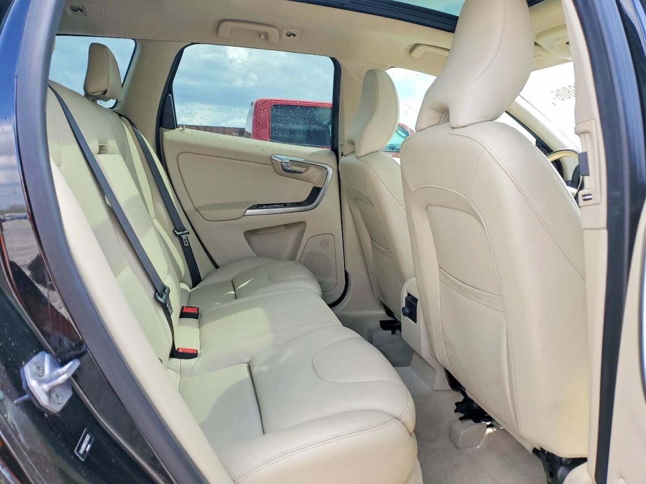 2016 VOLVO XC60 T5 PLATINUM photo 21