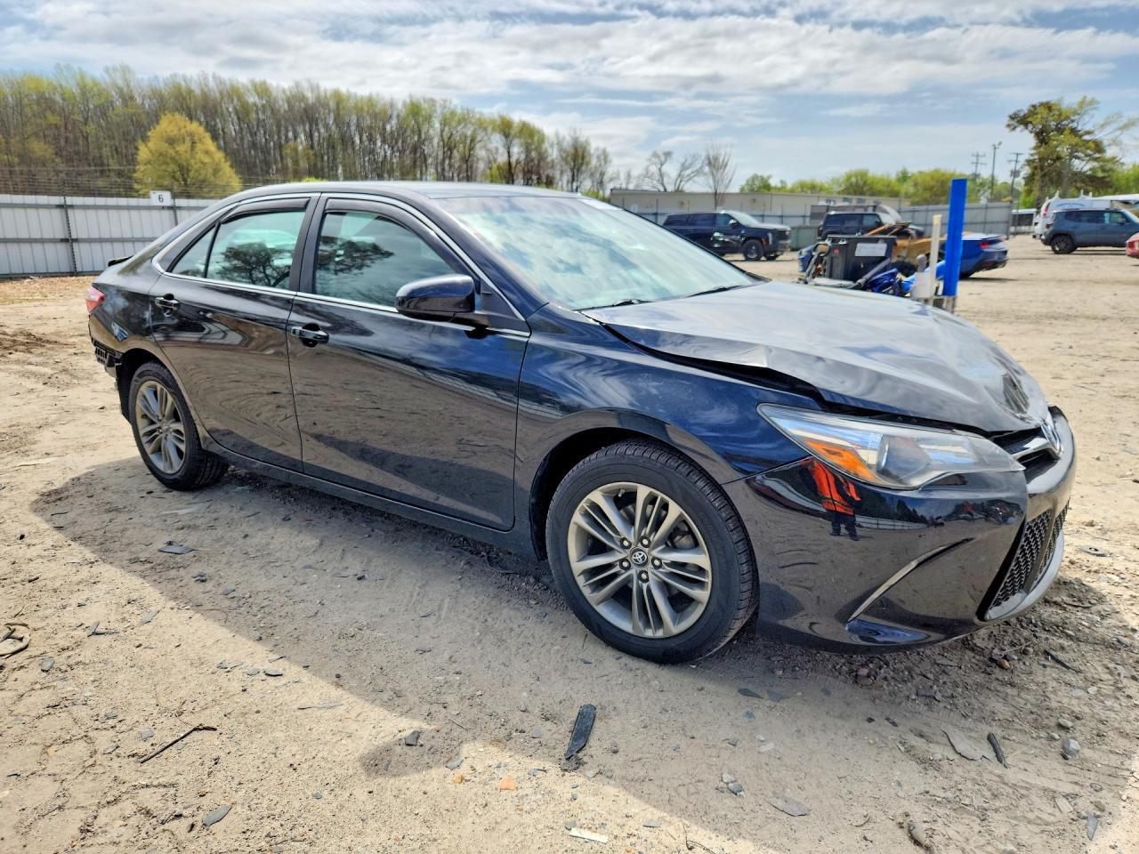 2017 TOYOTA CAMRY SE photo 7