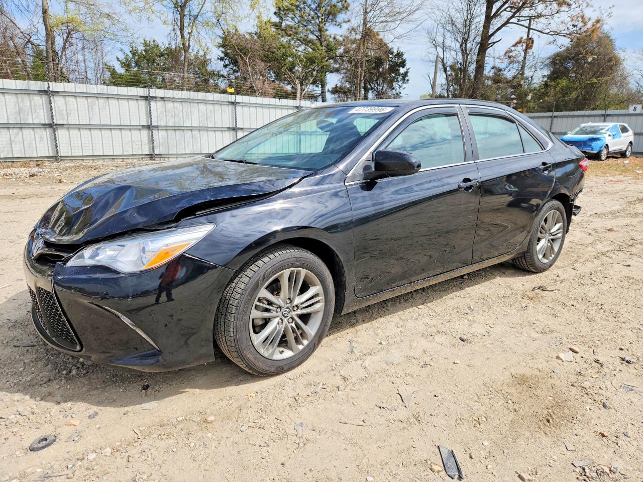 2017 TOYOTA CAMRY