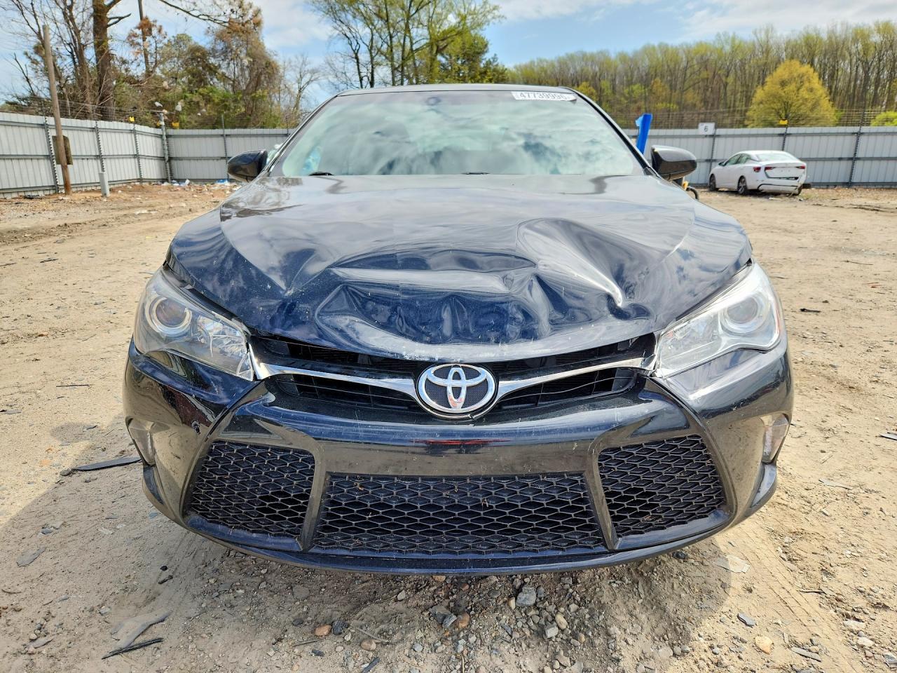 2017 TOYOTA CAMRY SE photo 9