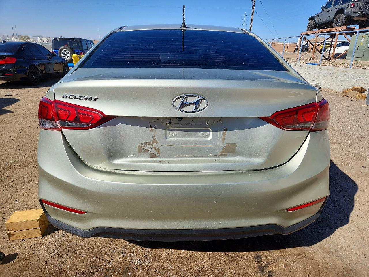 2019 HYUNDAI ACCENT SE photo 16