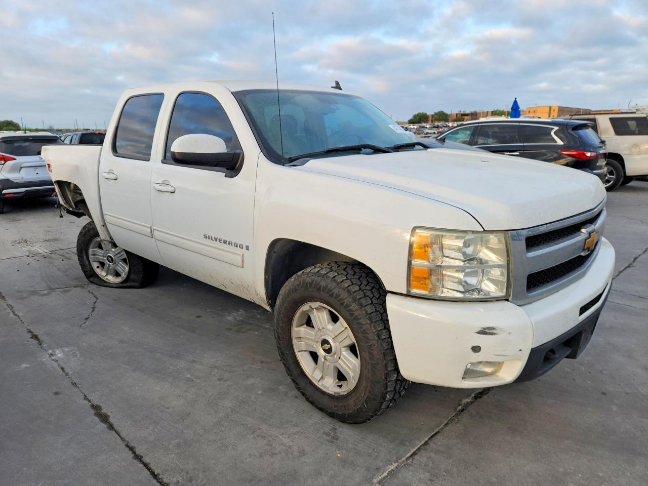 2009 CHEVROLET SILVERADO K1500 LTZ photo 10