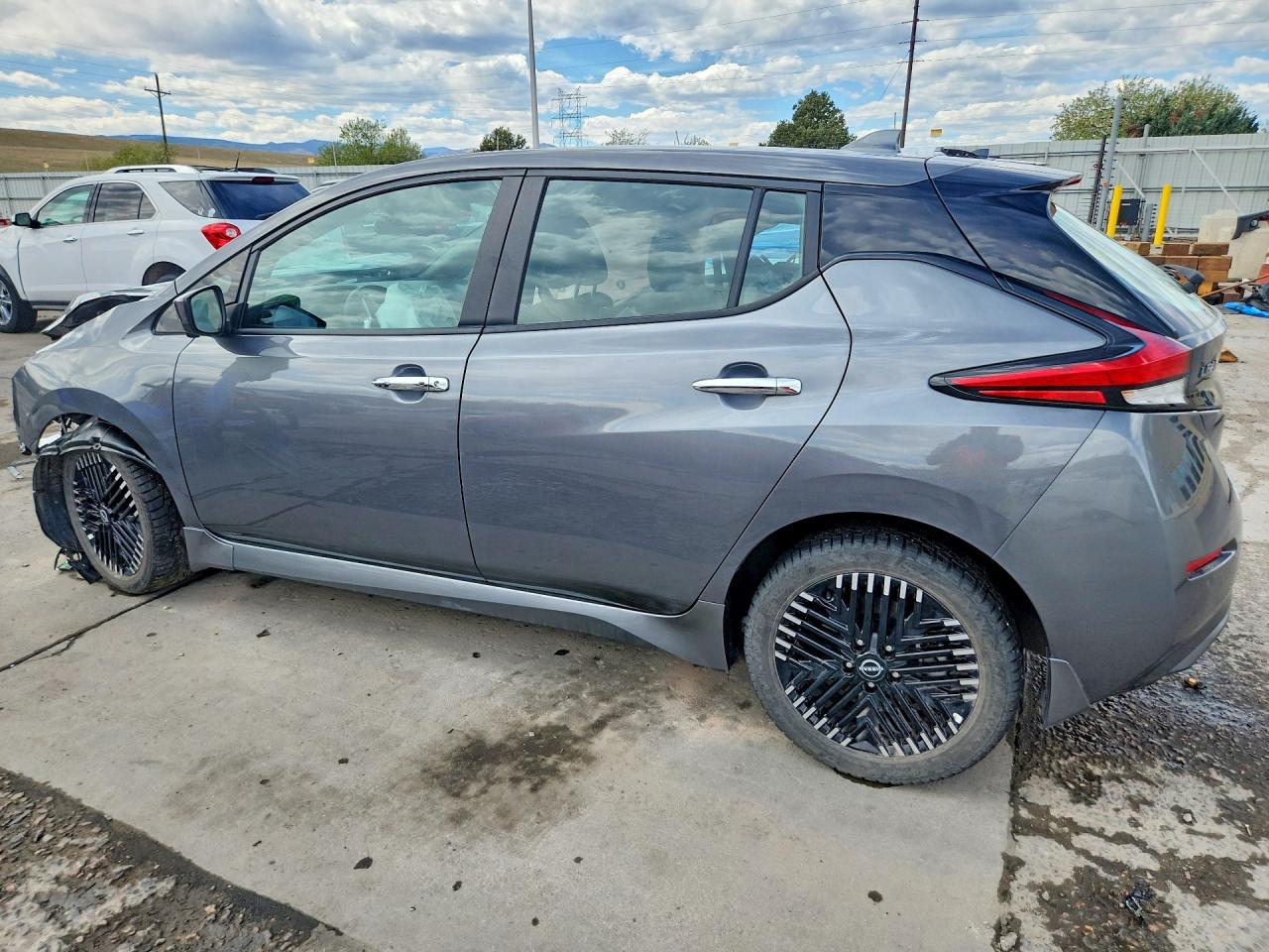 2025 NISSAN LEAF SV PLUS photo 3