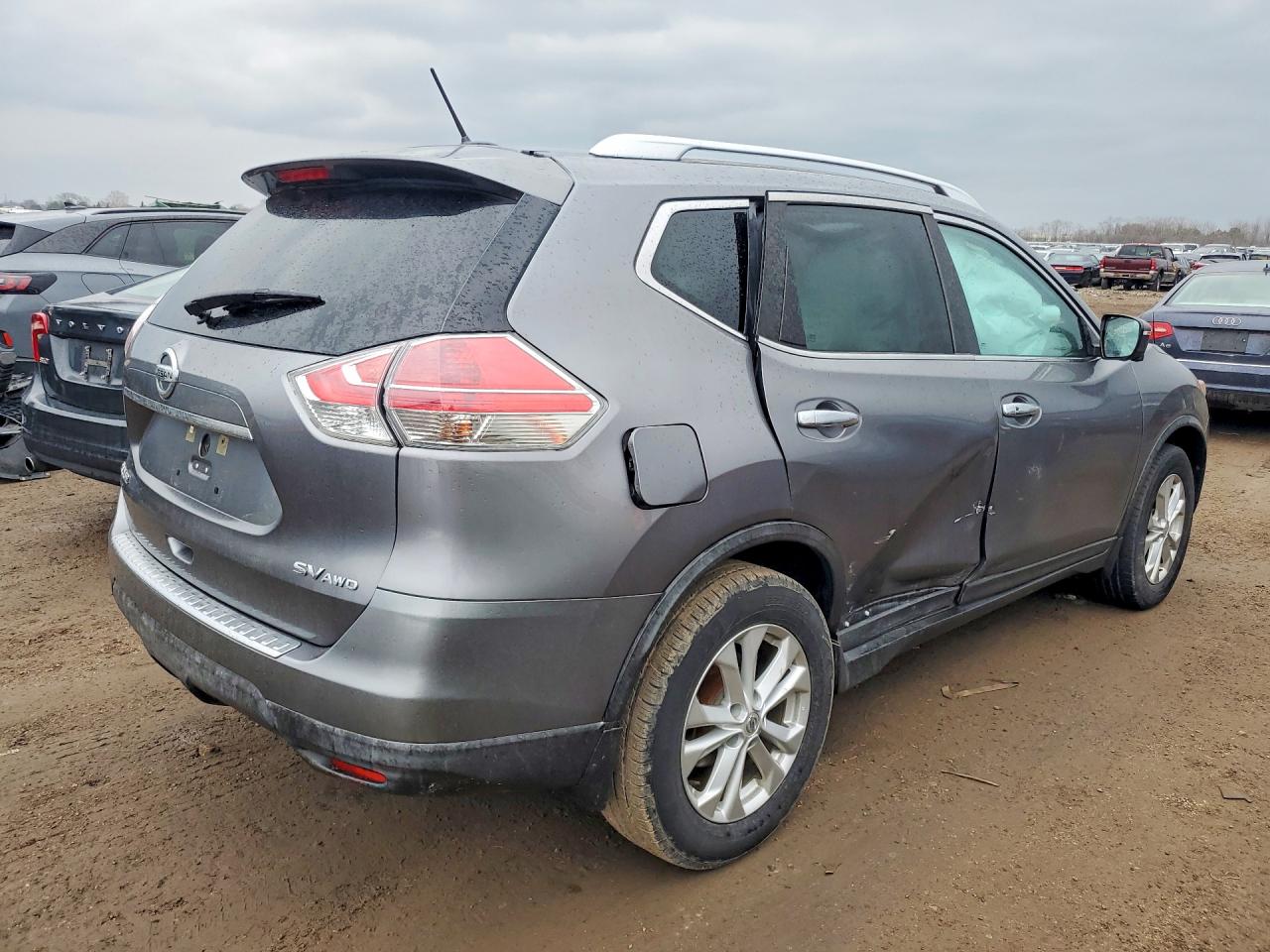 2016 NISSAN ROGUE SV photo 5