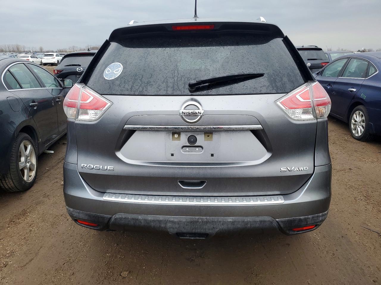 2016 NISSAN ROGUE SV photo 11