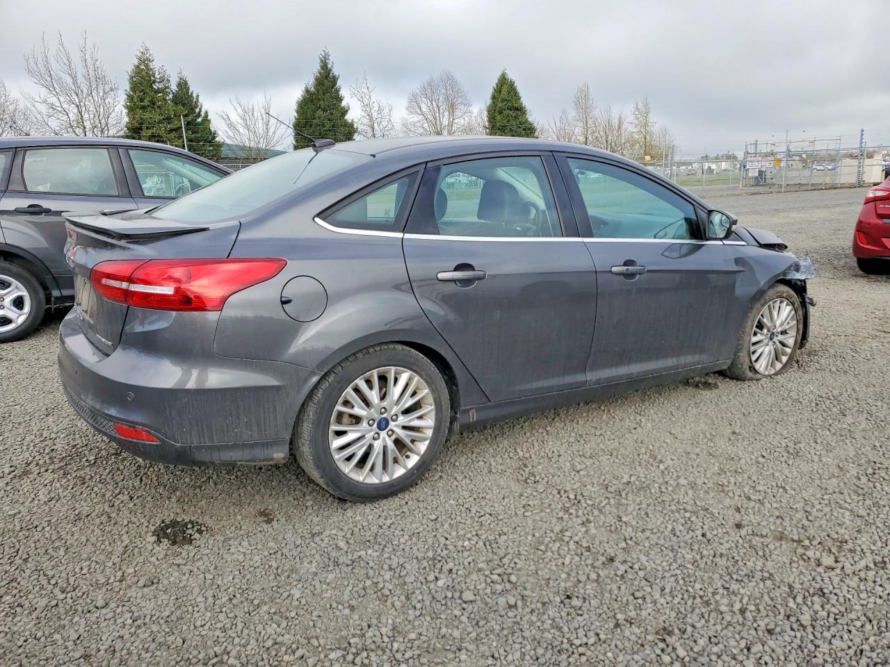 2017 FORD FOCUS TITANIUM photo 5