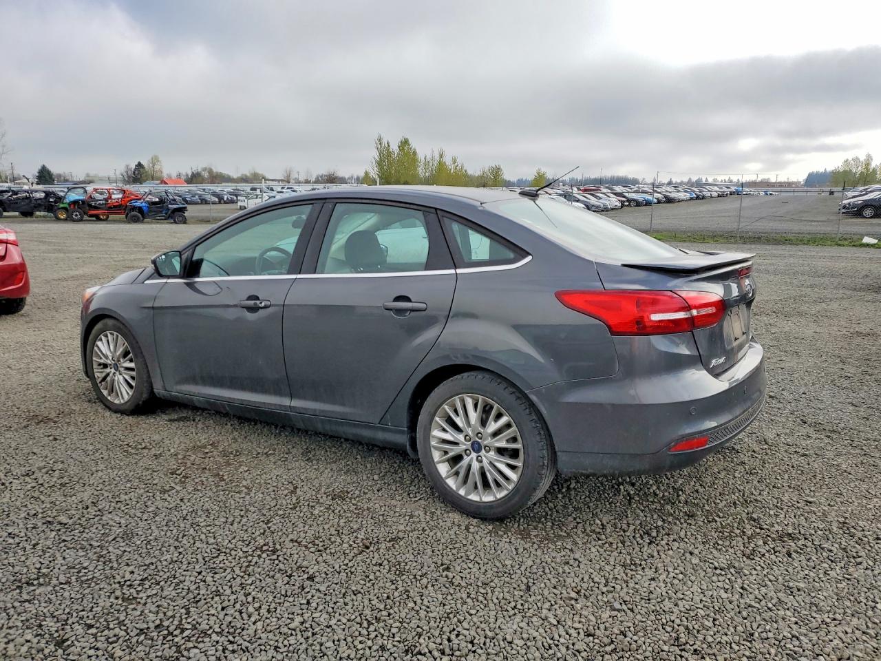 2017 FORD FOCUS TITANIUM photo 3