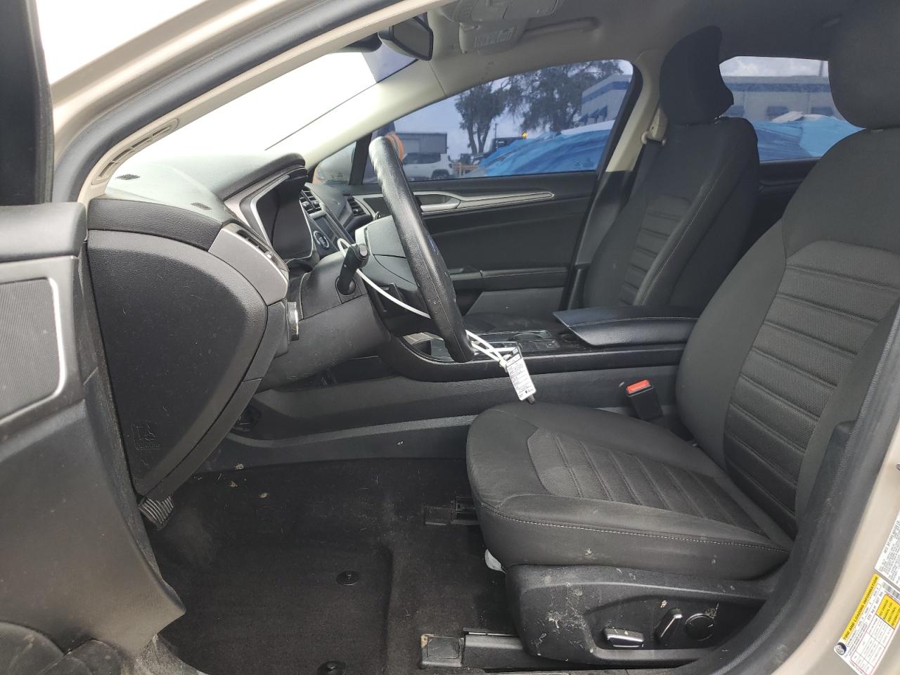 2019 FORD FUSION SE photo 7