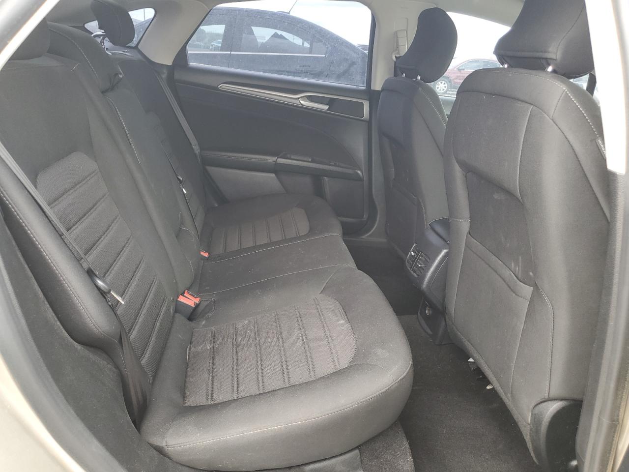2019 FORD FUSION SE photo 10
