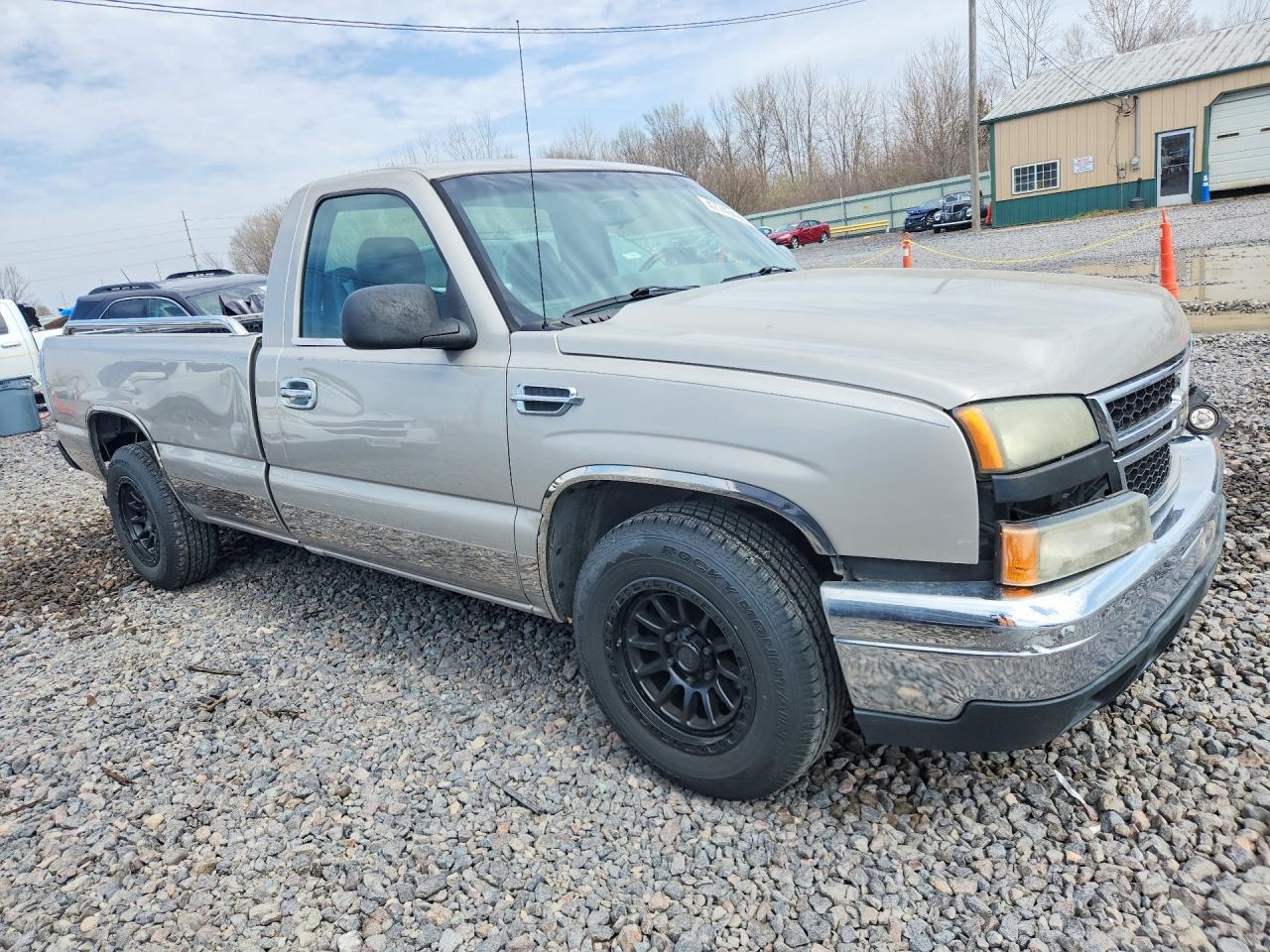 2006 CHEVROLET SILVERADO C1500 photo 7