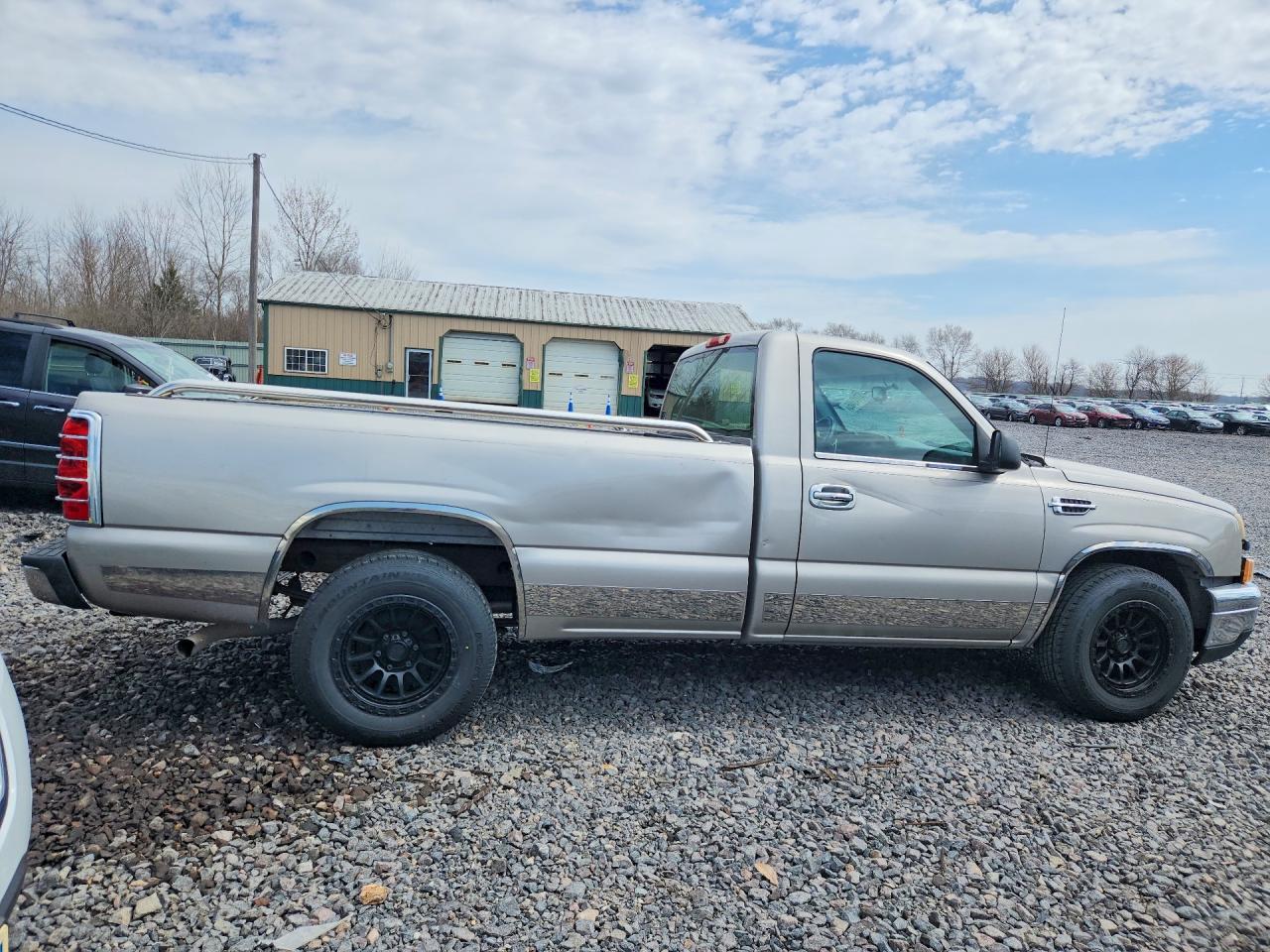 2006 CHEVROLET SILVERADO C1500 photo 5