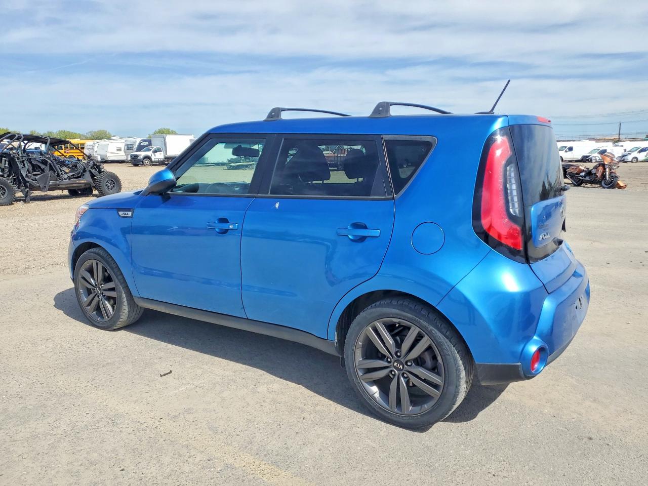 2015 KIA SOUL + photo 3