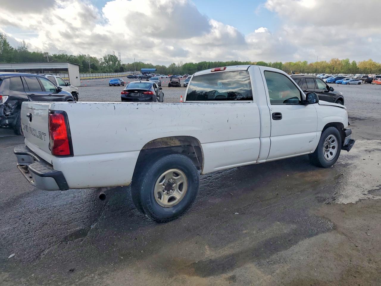 2006 CHEVROLET SILVERADO C1500 photo 3