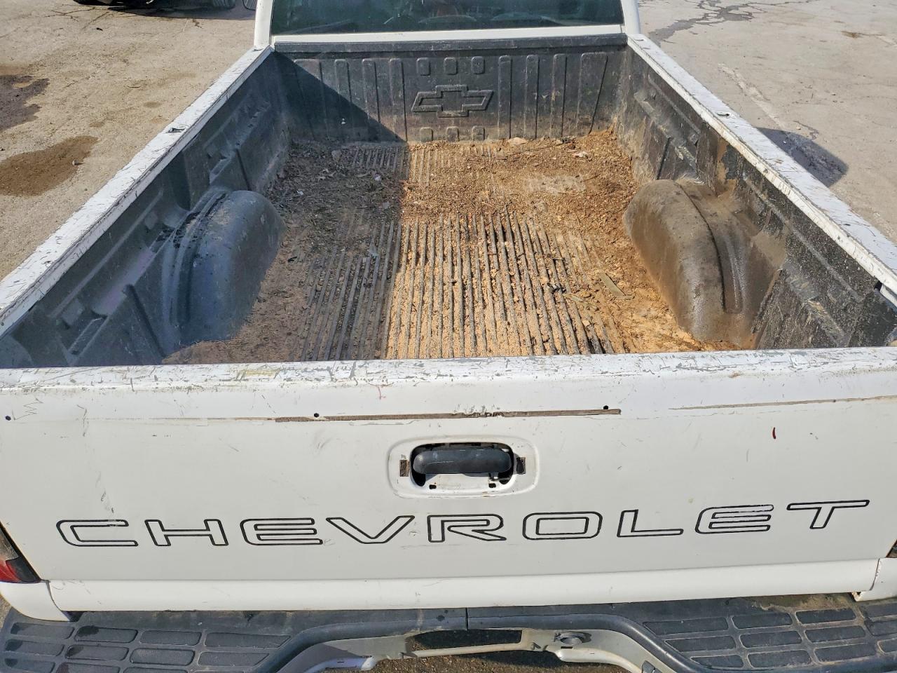 2006 CHEVROLET SILVERADO C1500 photo 10