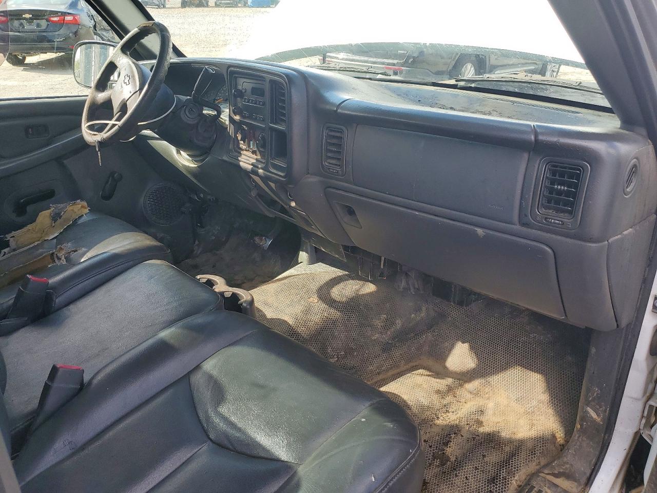 2006 CHEVROLET SILVERADO C1500 photo 8