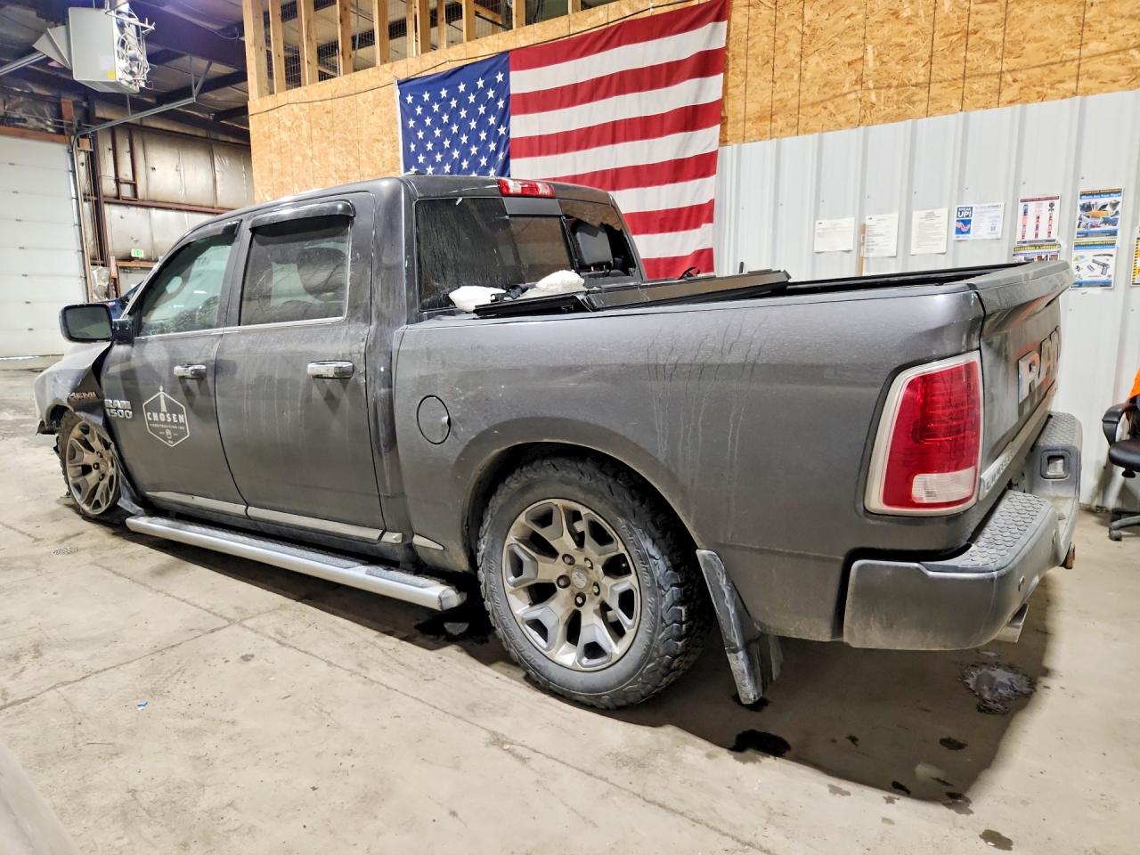 2017 RAM 1500 photo 3