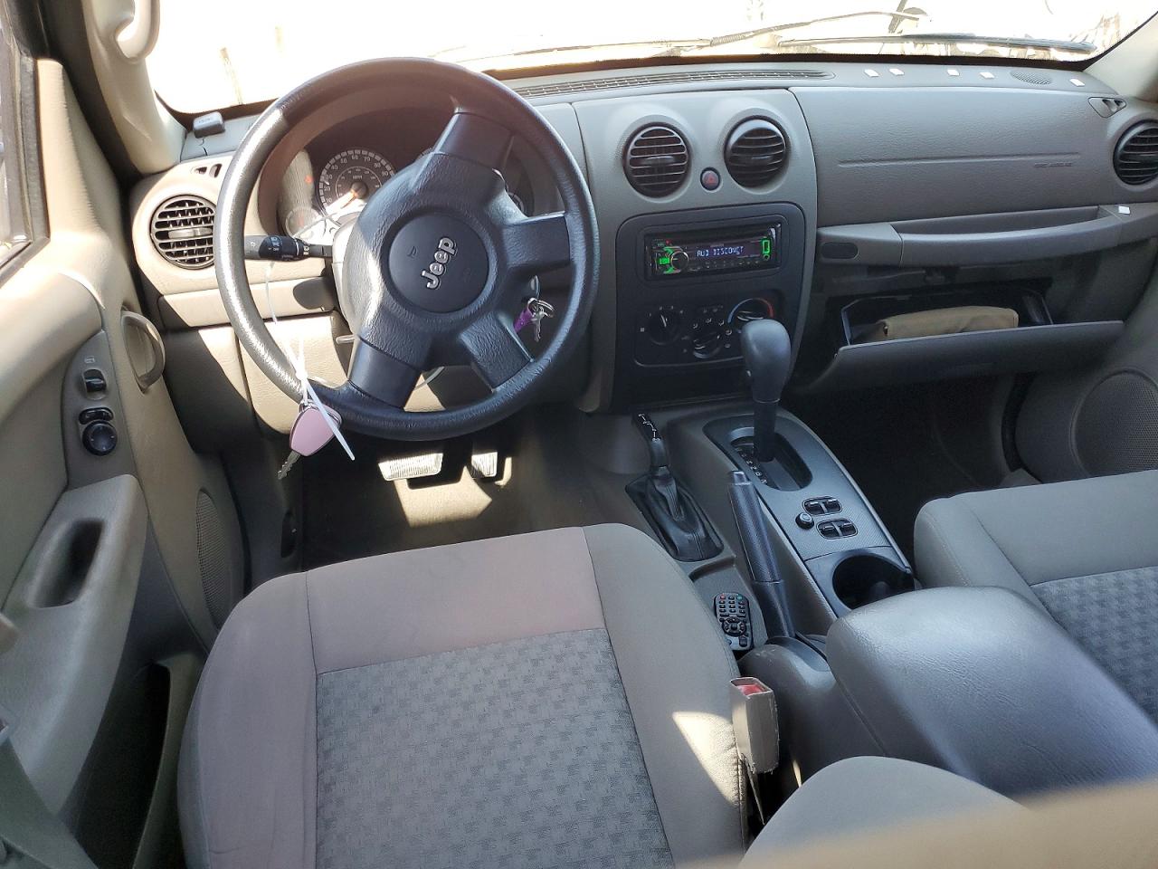 2005 JEEP LIBERTY SPORT photo 15