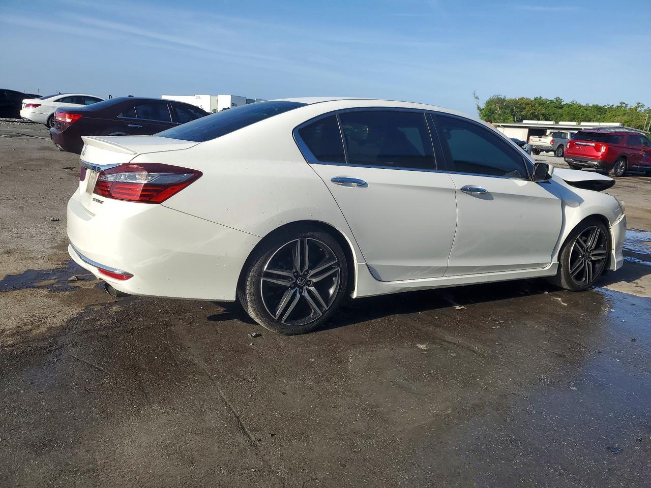 2017 HONDA ACCORD SPORT photo 3