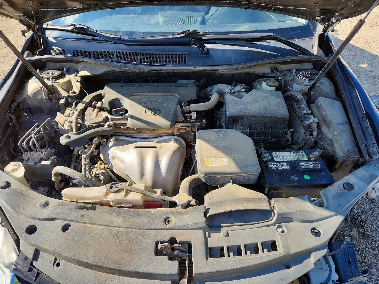 2016 TOYOTA CAMRY LE photo 21