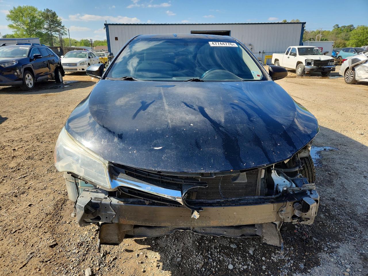2016 TOYOTA CAMRY LE photo 9