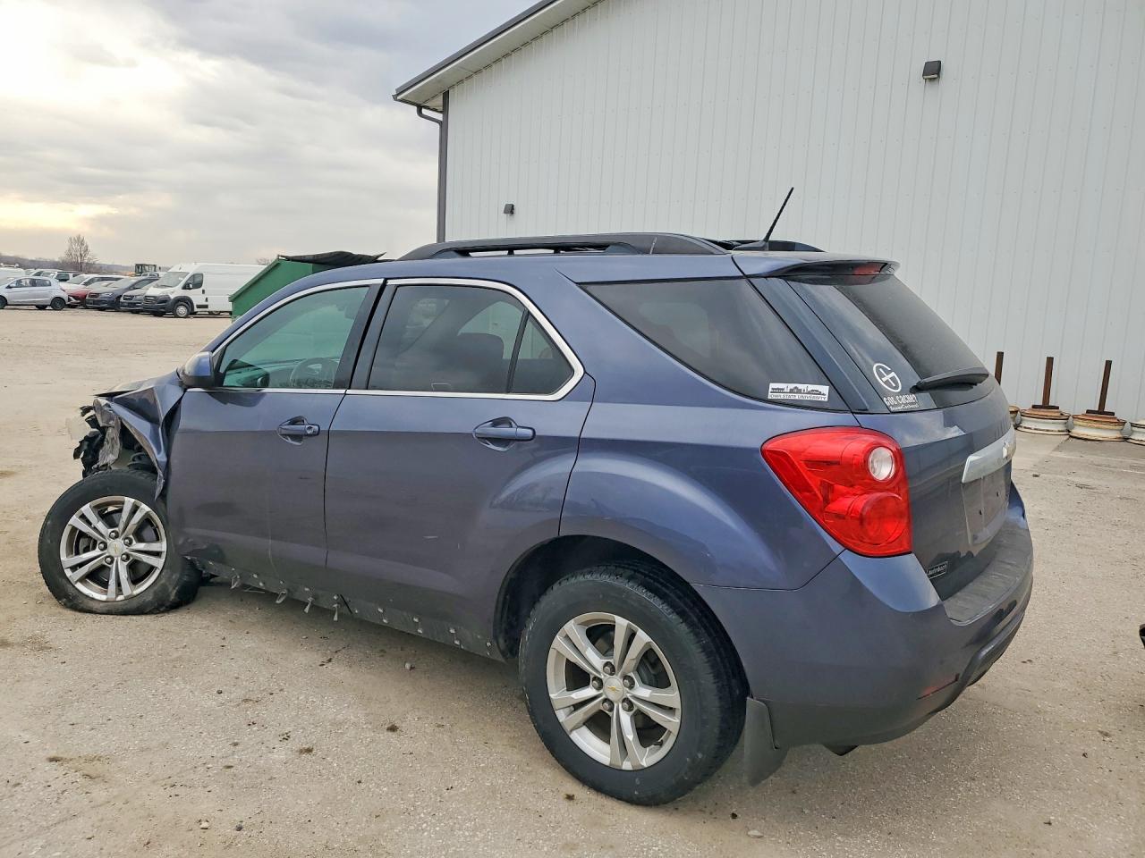 2013 CHEVROLET EQUINOX LT photo 3