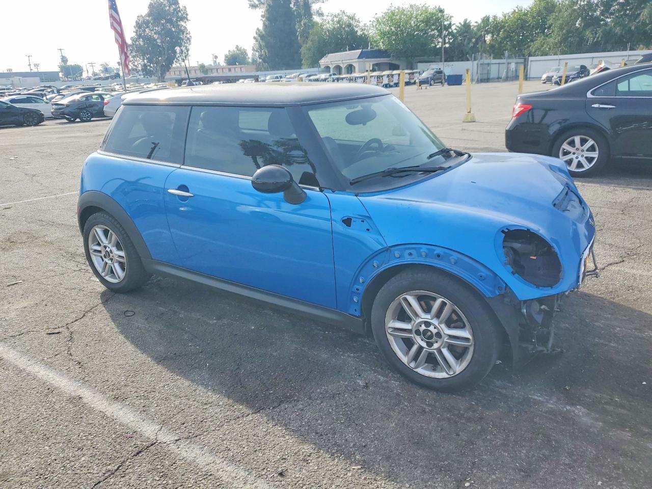 2012 MINI COOPER S photo 7