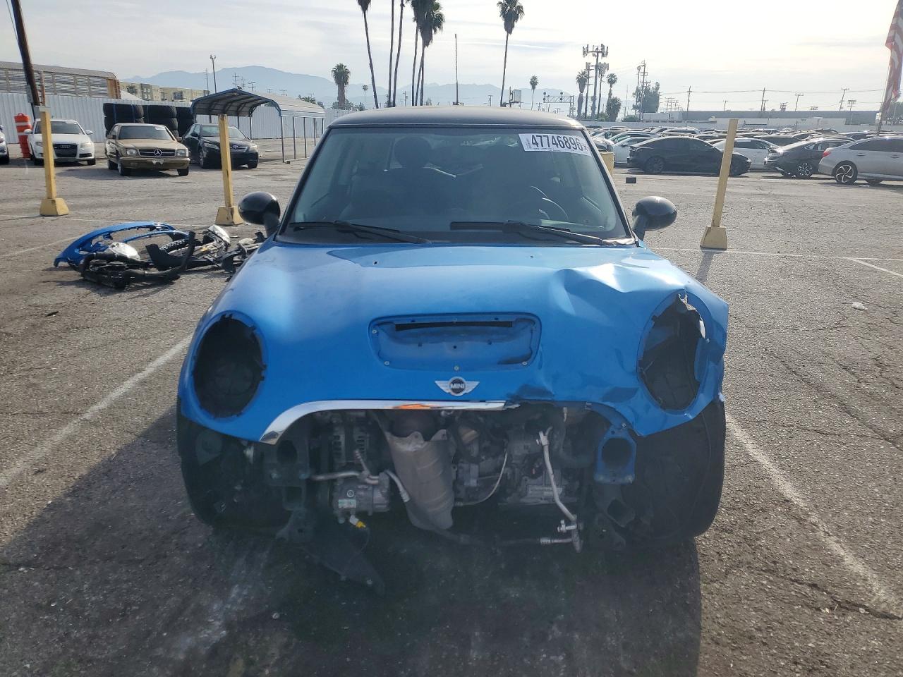 2012 MINI COOPER S photo 9