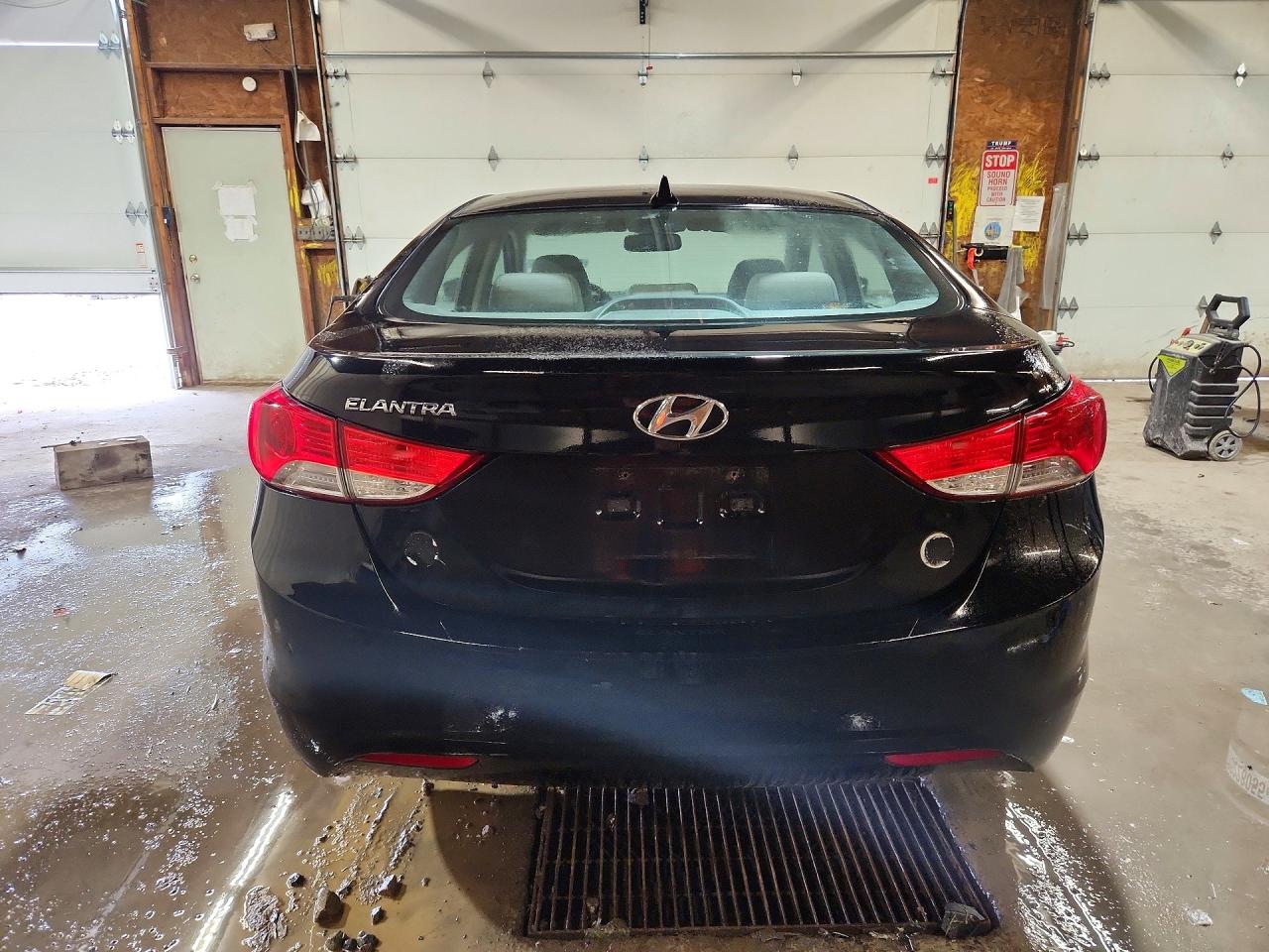 2013 HYUNDAI ELANTRA GLS photo 16