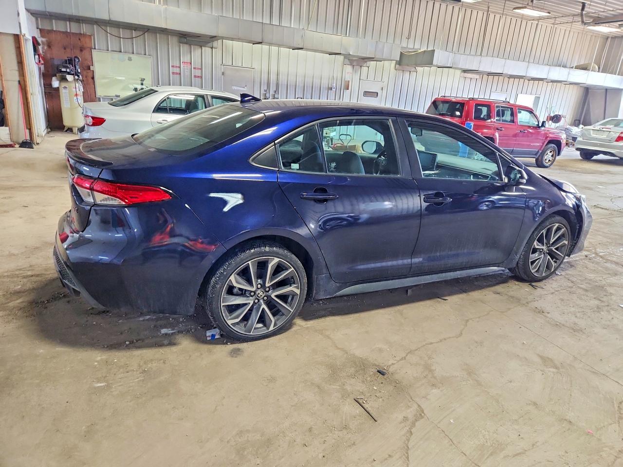 2021 TOYOTA COROLLA SE photo 3