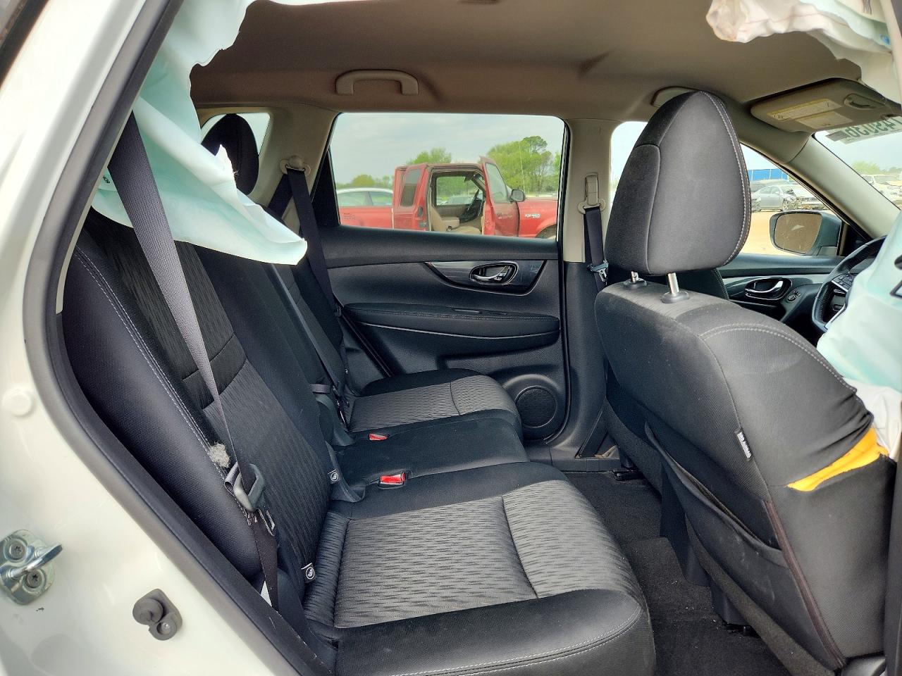 2017 NISSAN ROGUE SV photo 21